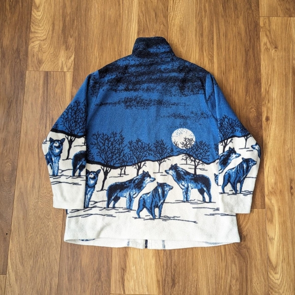 Funky Fluffy Wolf Polar Blue Fleece - Picture 2 of 3